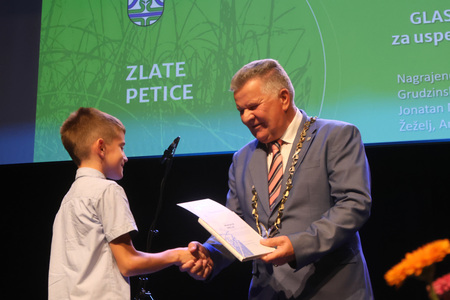 ZLATA PETICA 010 FOTO LJUBO VUKELIČ